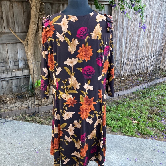 Dark Brown Floral Dress by Susan Graver - Picture 6 of 10